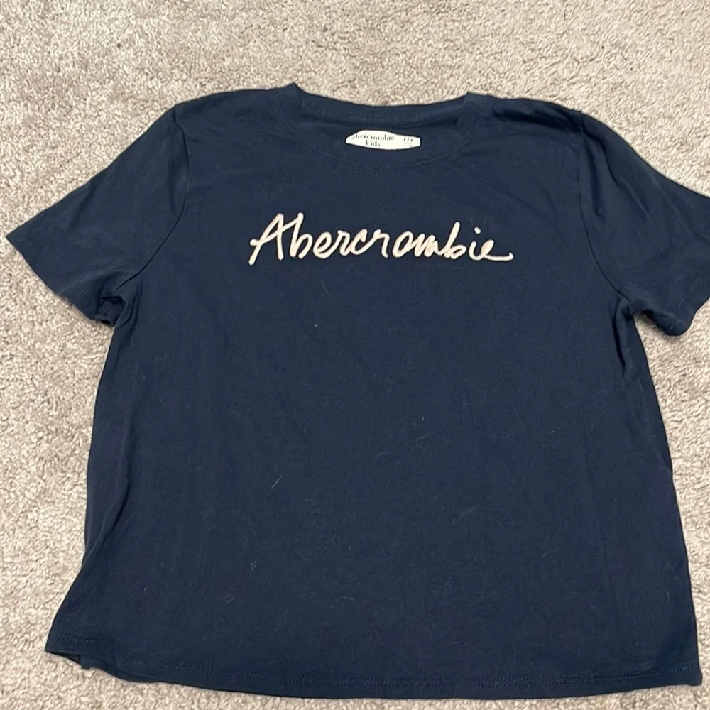 Girls size 7/8 Abercrombie T-shirt